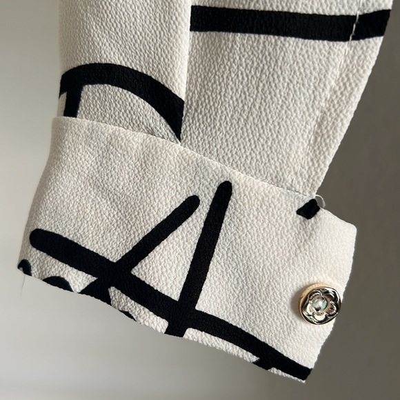 Top - Picture 3 of 8